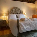 Casa Do Telhado Hotel *