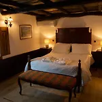 Casa Do Telhado Hotel