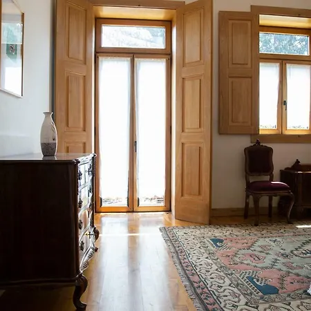 Casa Do Telhado غيمارايش