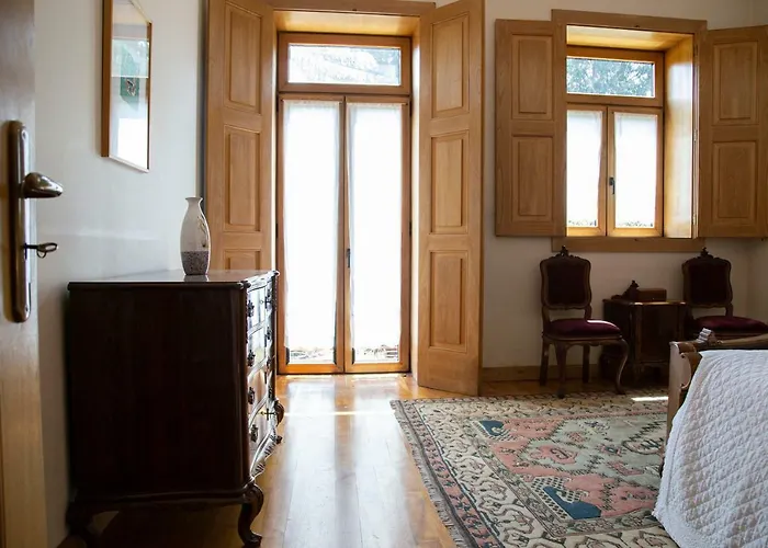 Casa Do Telhado ギマランイス